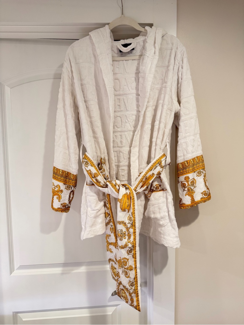 Versace Hooded Robe - Picture 4 of 8